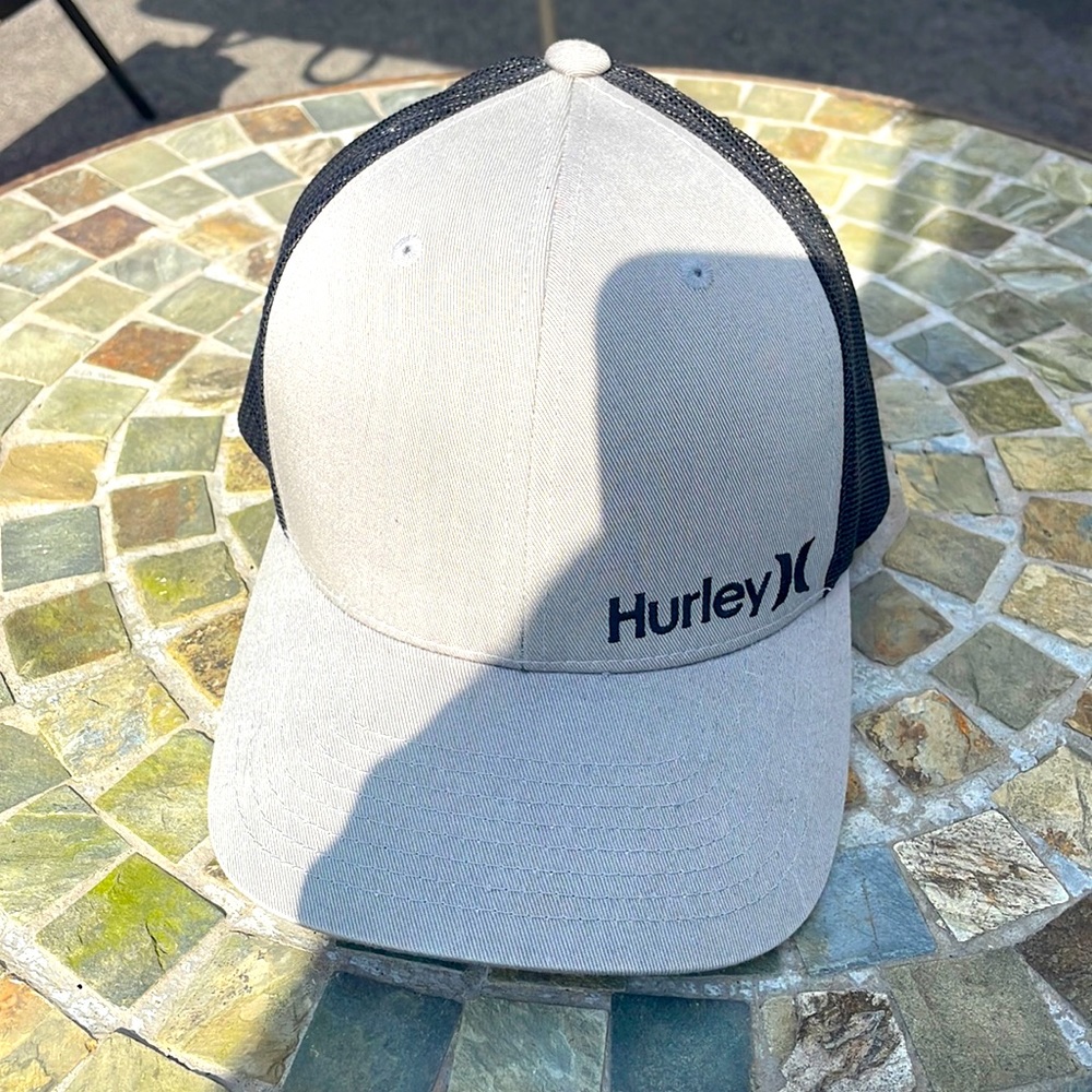 Men’s Hurley hat